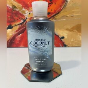 Bath & Body Works Frosted Coconut Snowball Shower Gel